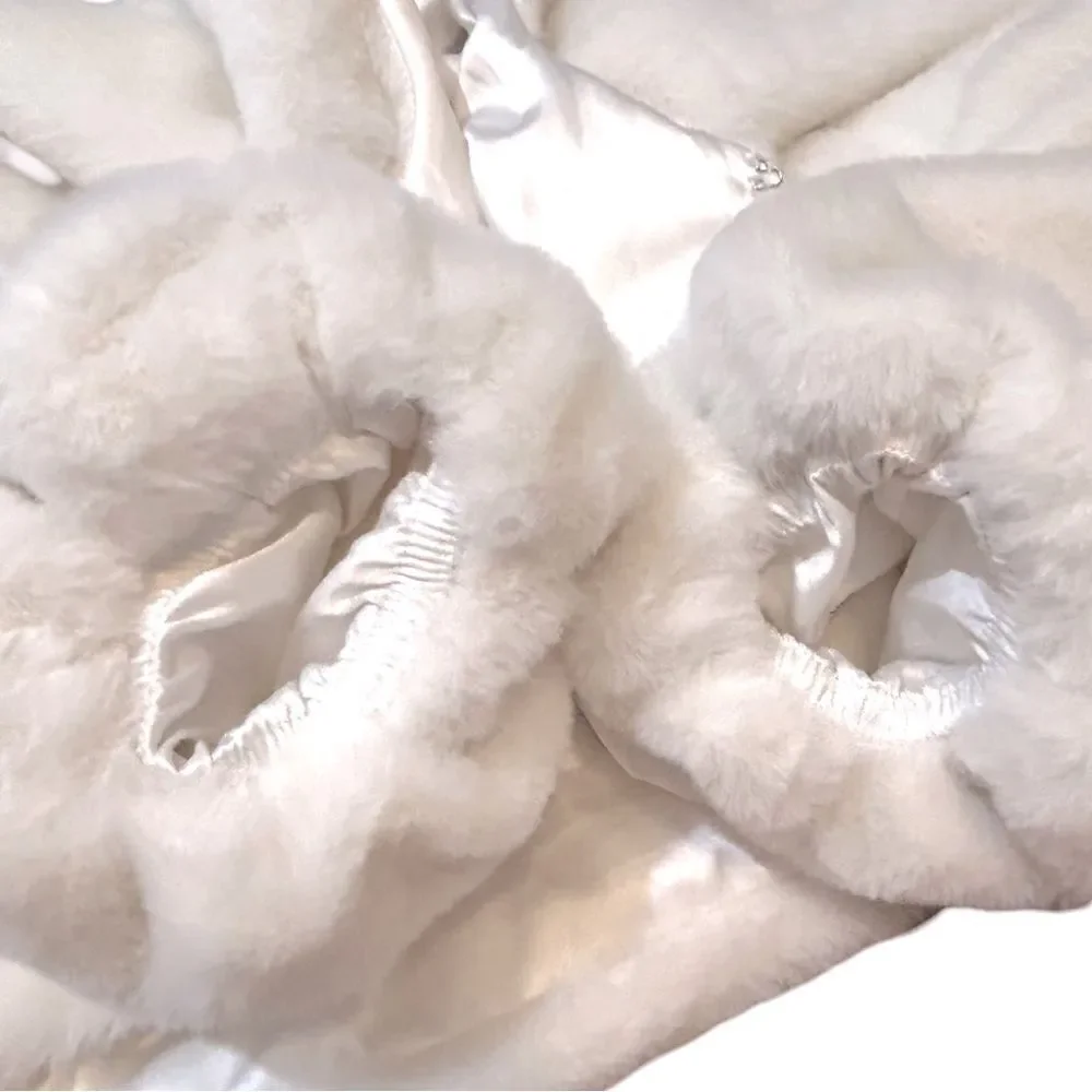 GB Social Big Girls Ivory Faux Fur Jacket Size M